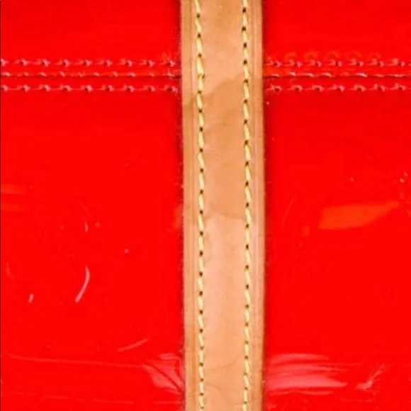 Authentic Louis Vuitton Monogram Bedford Bag - Picture 4 of 6